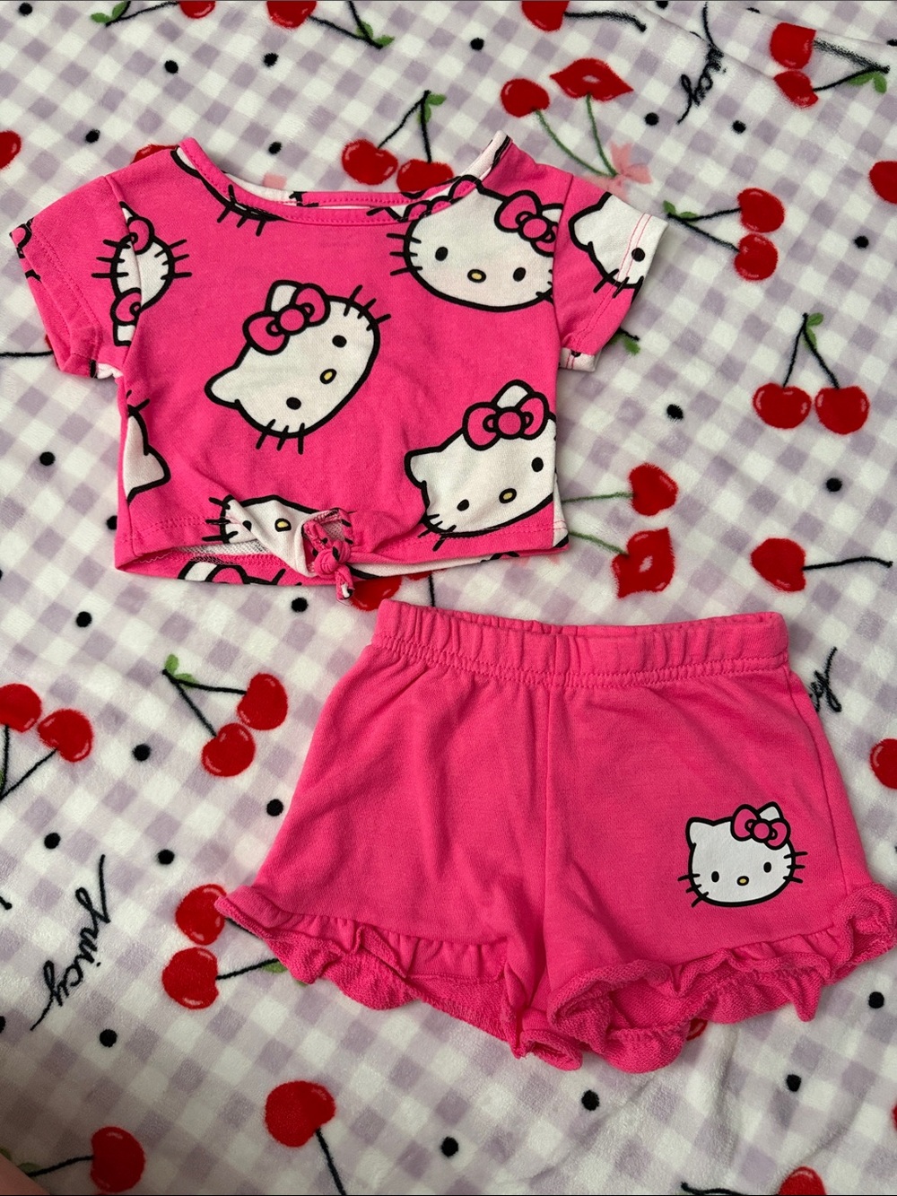 NWOT Toddler Hello Kitty Bright Pink Crop Top & Ruffle Shorts Set Size 18M